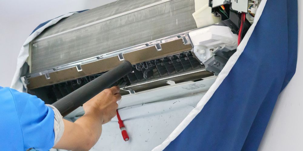 Hire Expert AC Cleaners in Abu Dhabi with Lem Lem Technicals